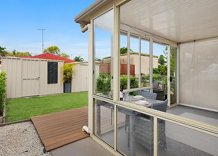 Comfortable & Convenient Coastal Studio